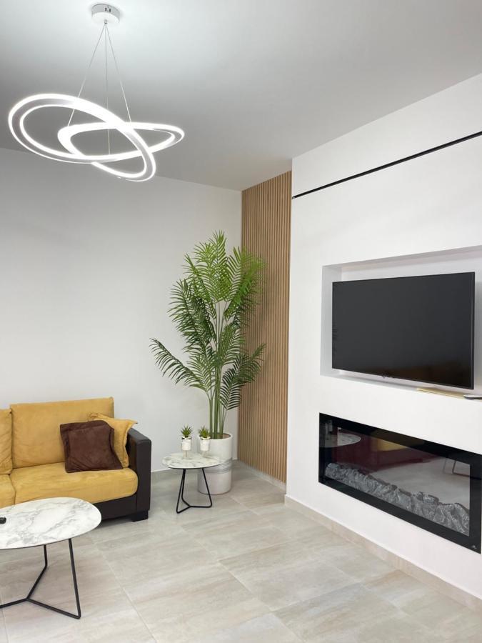 Lungomare Luxury Sea View Apartament *