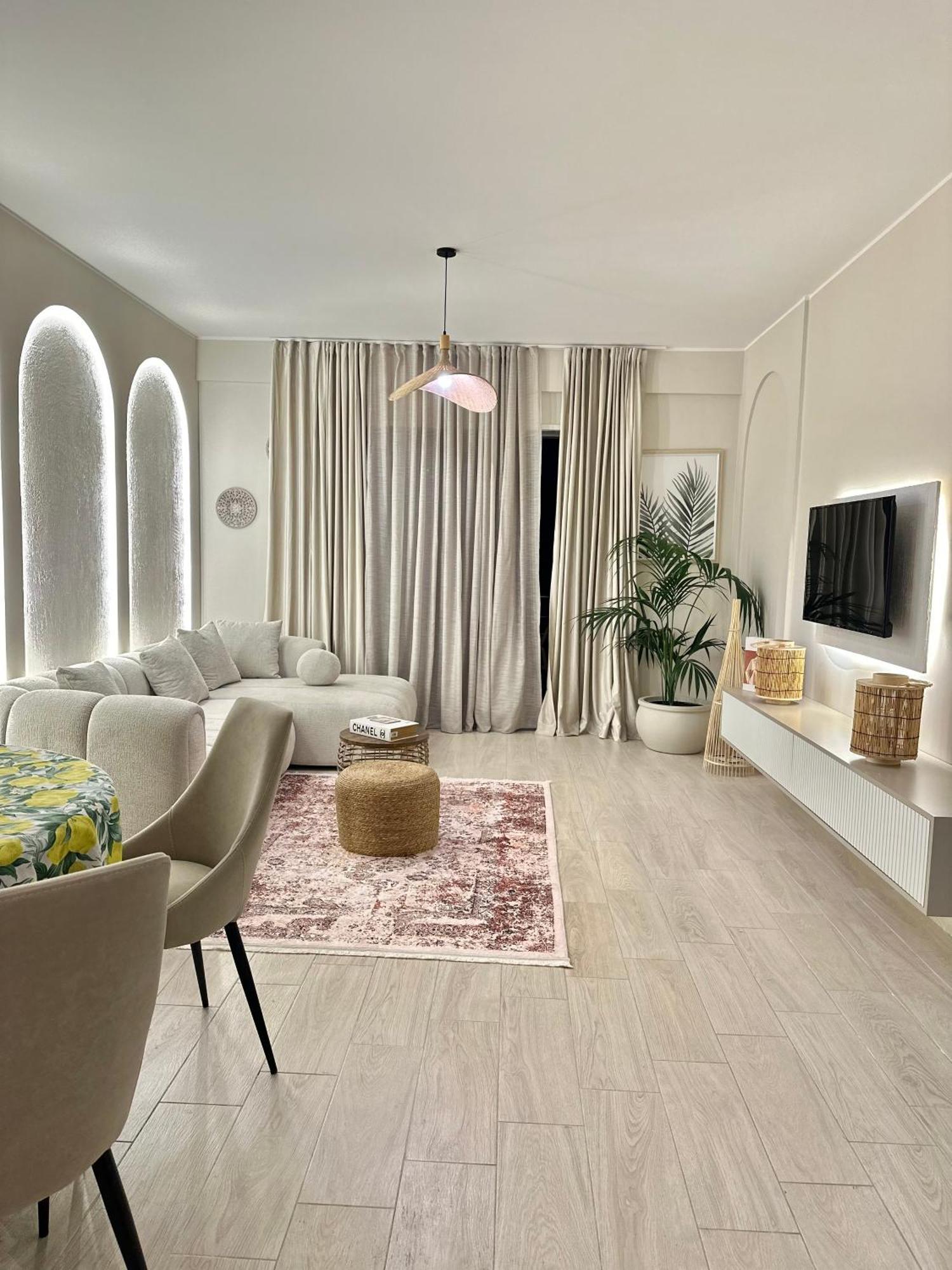 Lungomare Luxury Sea View Apartament Wlora