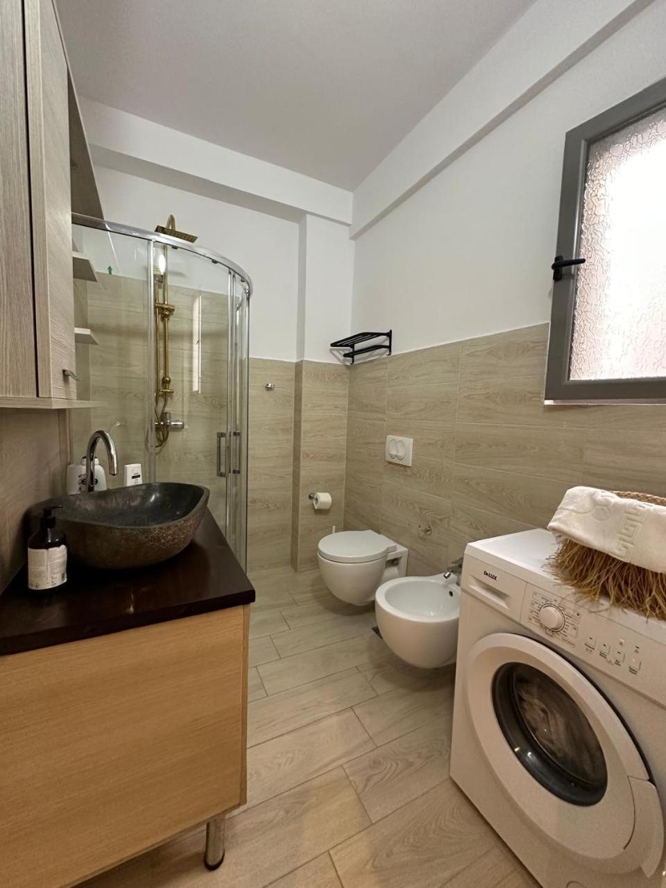 Apartament Lungomare Luxury Sea View Wlora